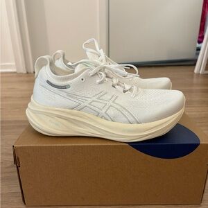 ASICS gel nimbus 26 women’s size 7 shoe in white